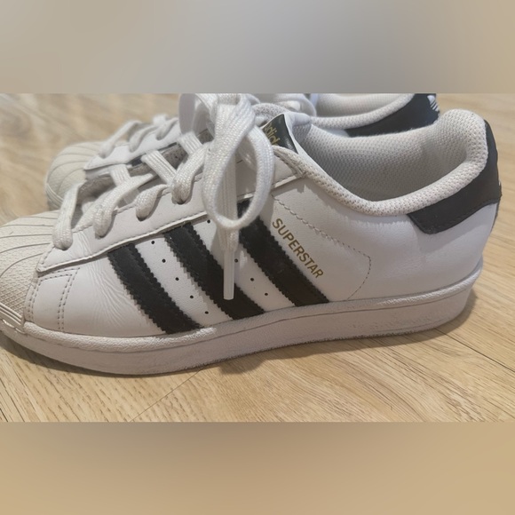 Adidas Superstar Classic Sneakers - Picture 5 of 7